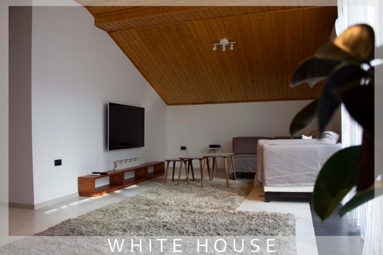 הוילה טביליסי White House מראה חיצוני תמונה